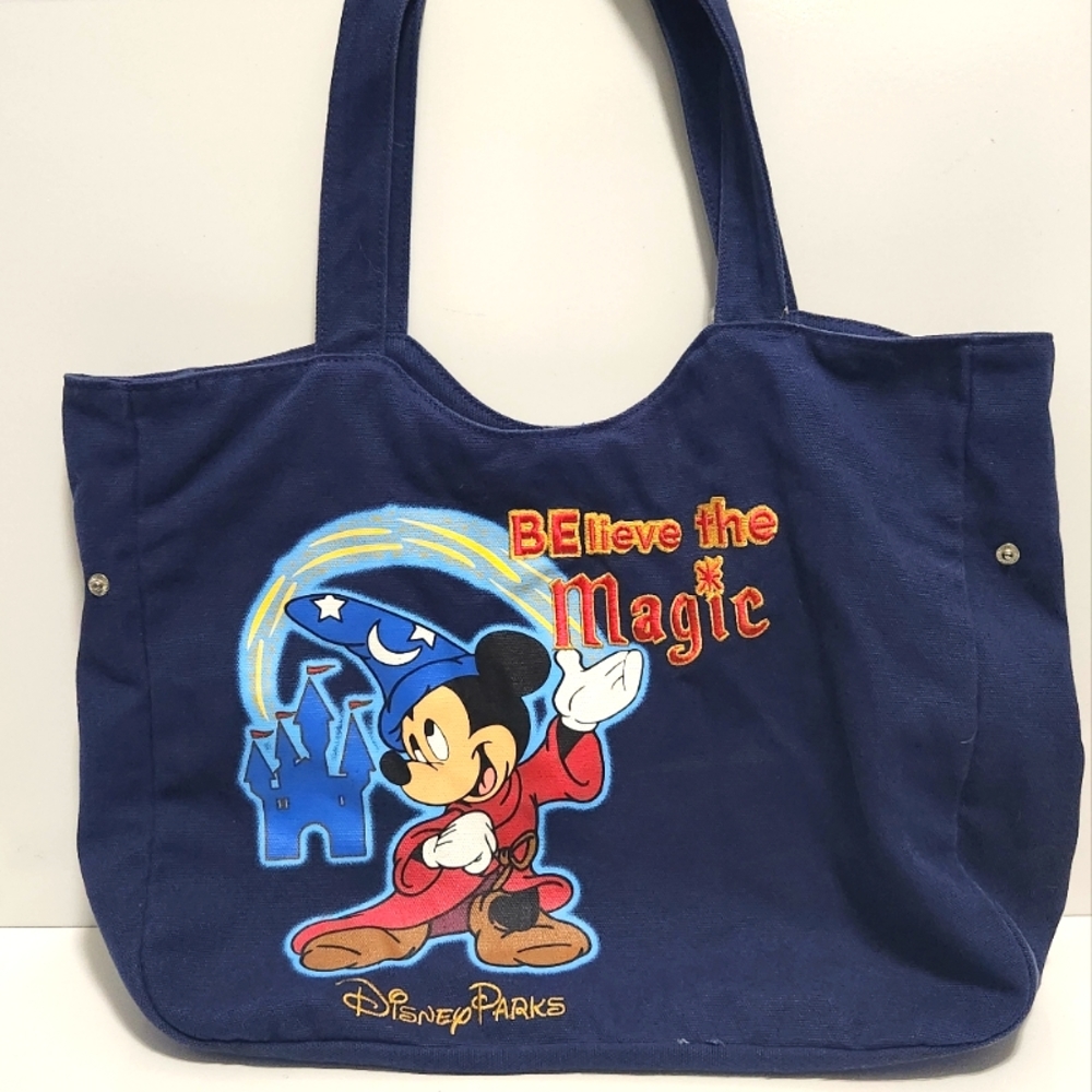 Disney World Parks Sorcerer Mickey Messenger Bag Cast Member Exclusive Castle